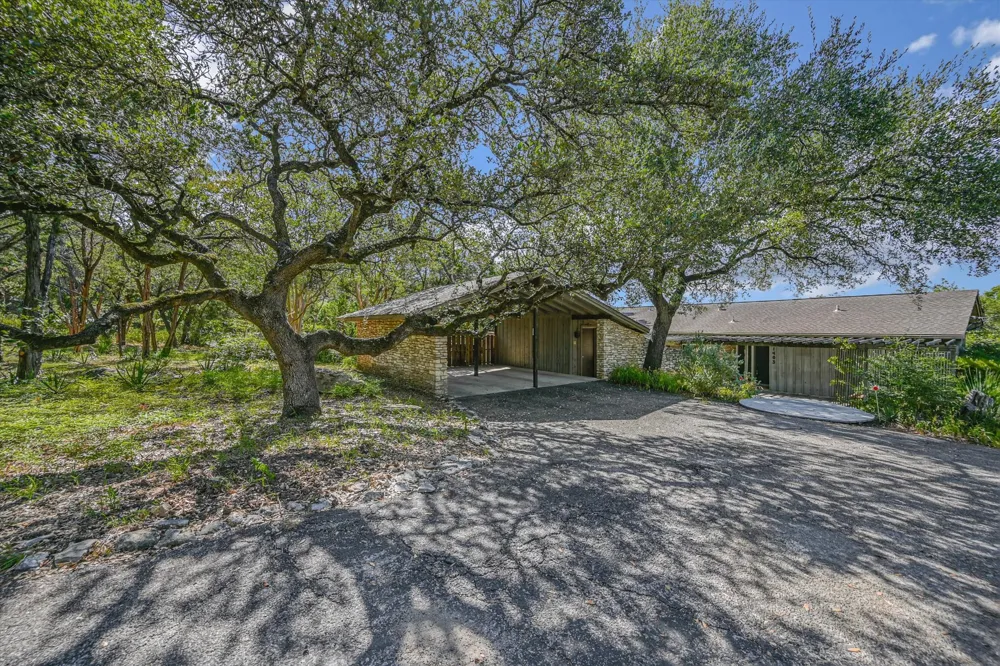 1403 Redbud Trail West Lake Hills, TX 78746