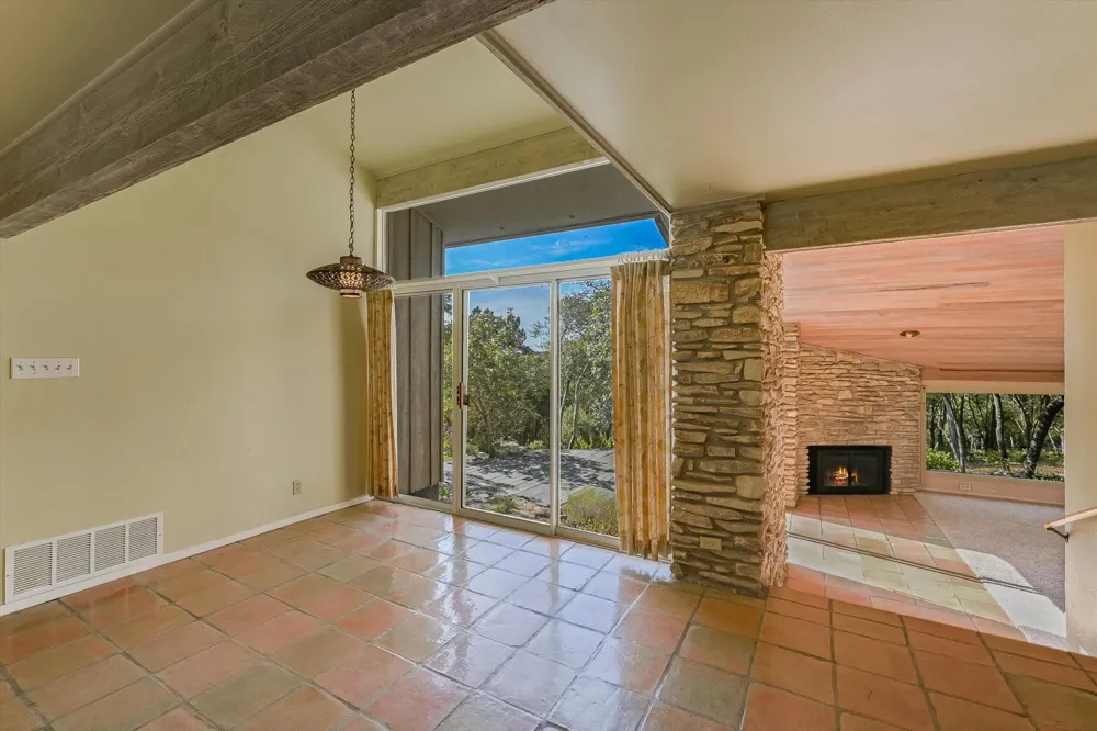 1403 Redbud Trail West Lake Hills, TX 78746