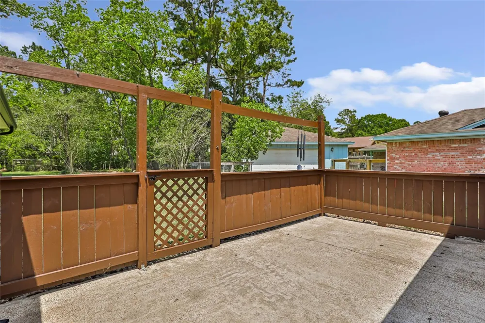 2543 Fountain View Street New Caney, TX 77357