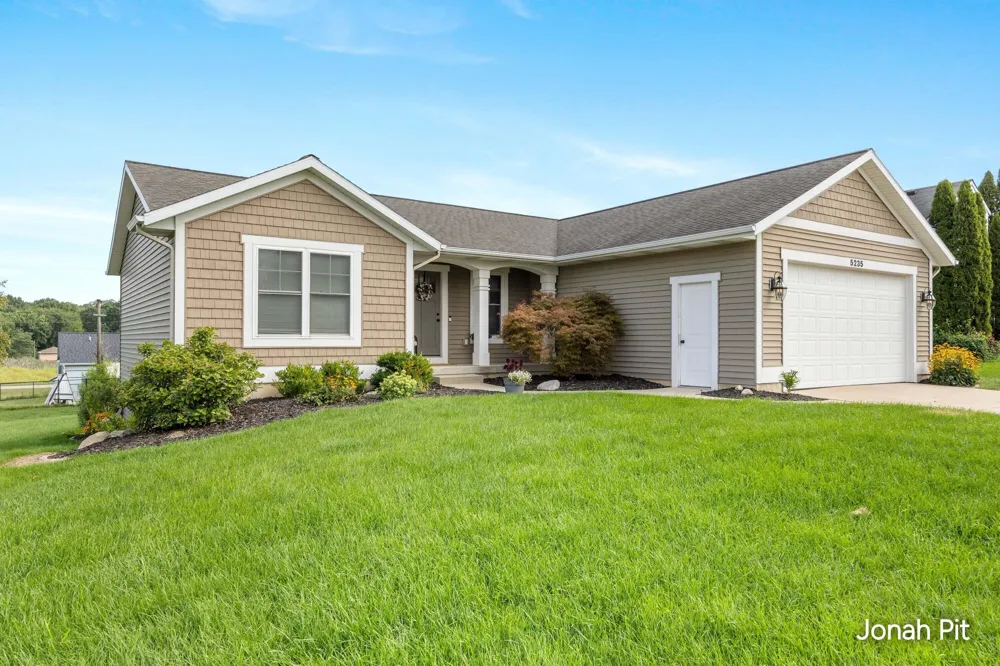 5235 Quest Drive SW Wyoming, MI 49418