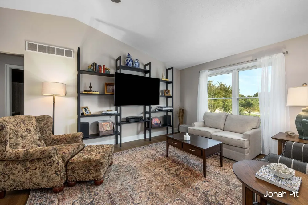 5235 Quest Drive SW Wyoming, MI 49418