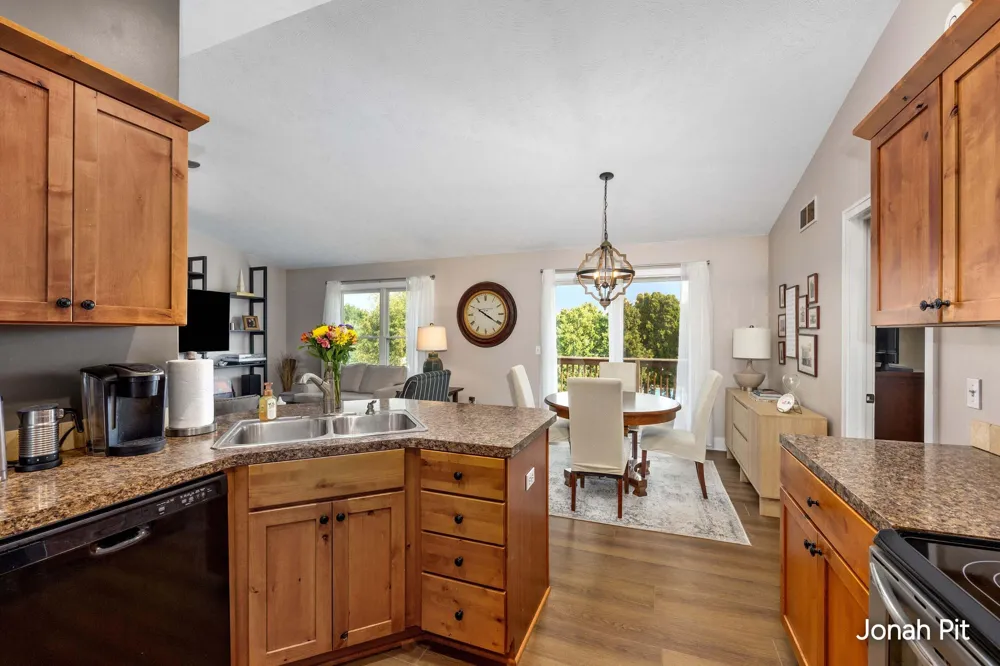 5235 Quest Drive SW Wyoming, MI 49418