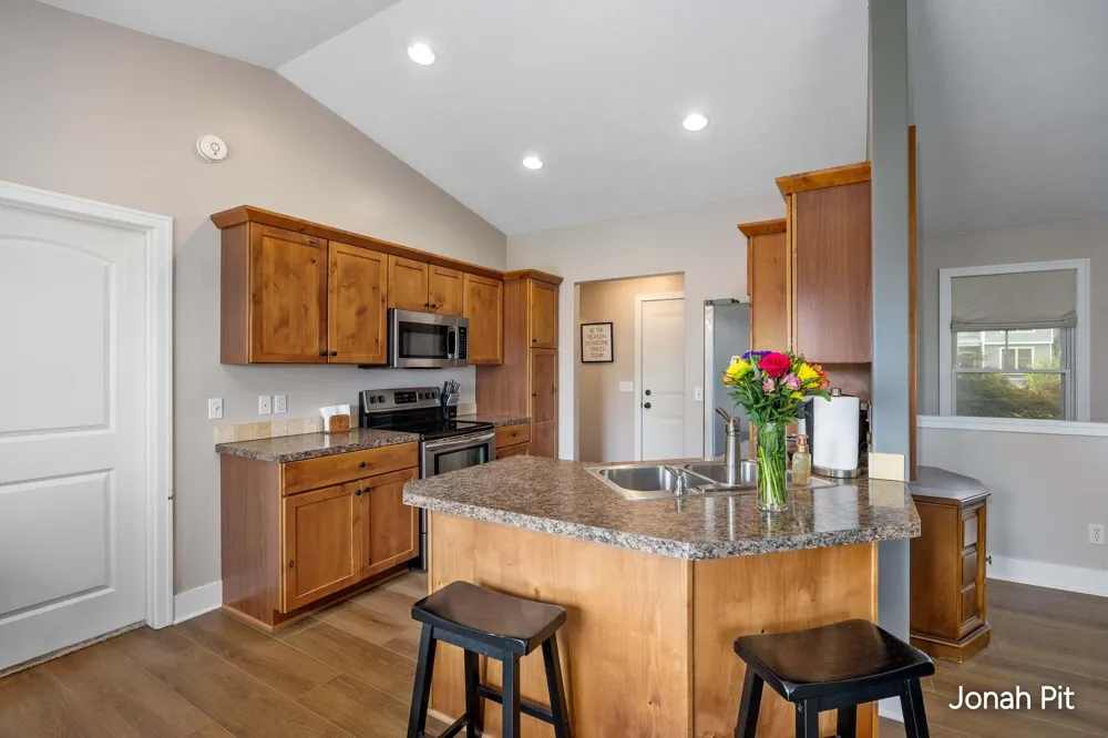 5235 Quest Drive SW Wyoming, MI 49418