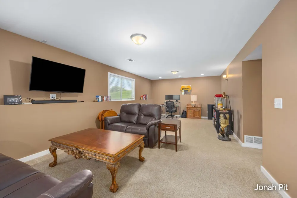 5235 Quest Drive SW Wyoming, MI 49418
