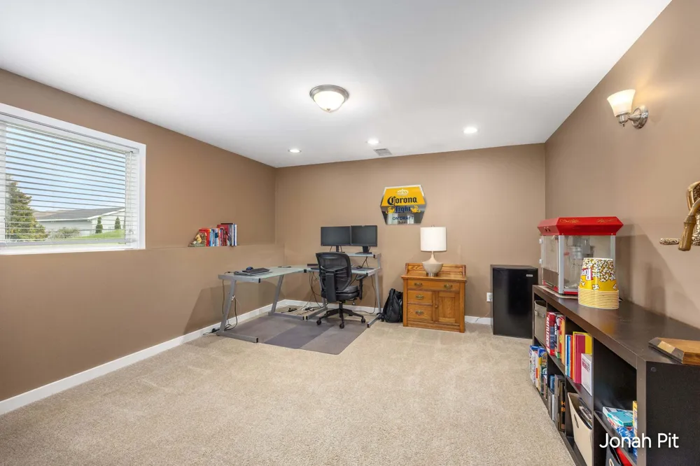 5235 Quest Drive SW Wyoming, MI 49418