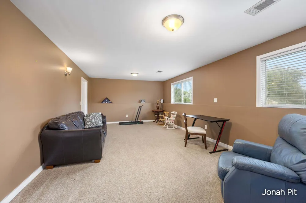 5235 Quest Drive SW Wyoming, MI 49418