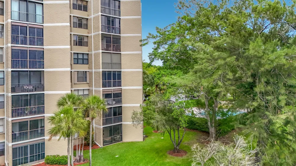 16300 Golf Club Road #201 Weston, FL 33326