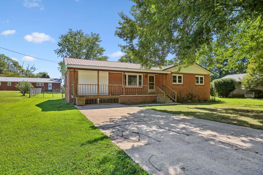 112 Smith St Huntland, TN 37345