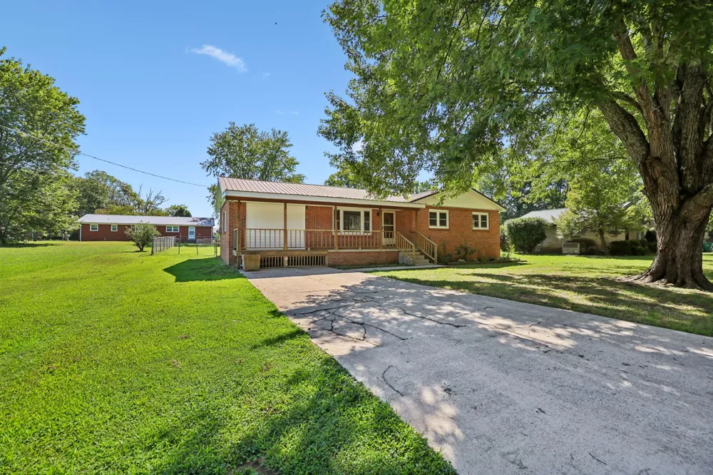 112 Smith St Huntland, TN 37345