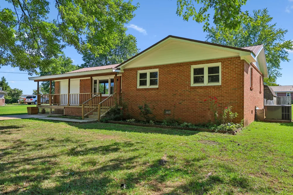 112 Smith St Huntland, TN 37345