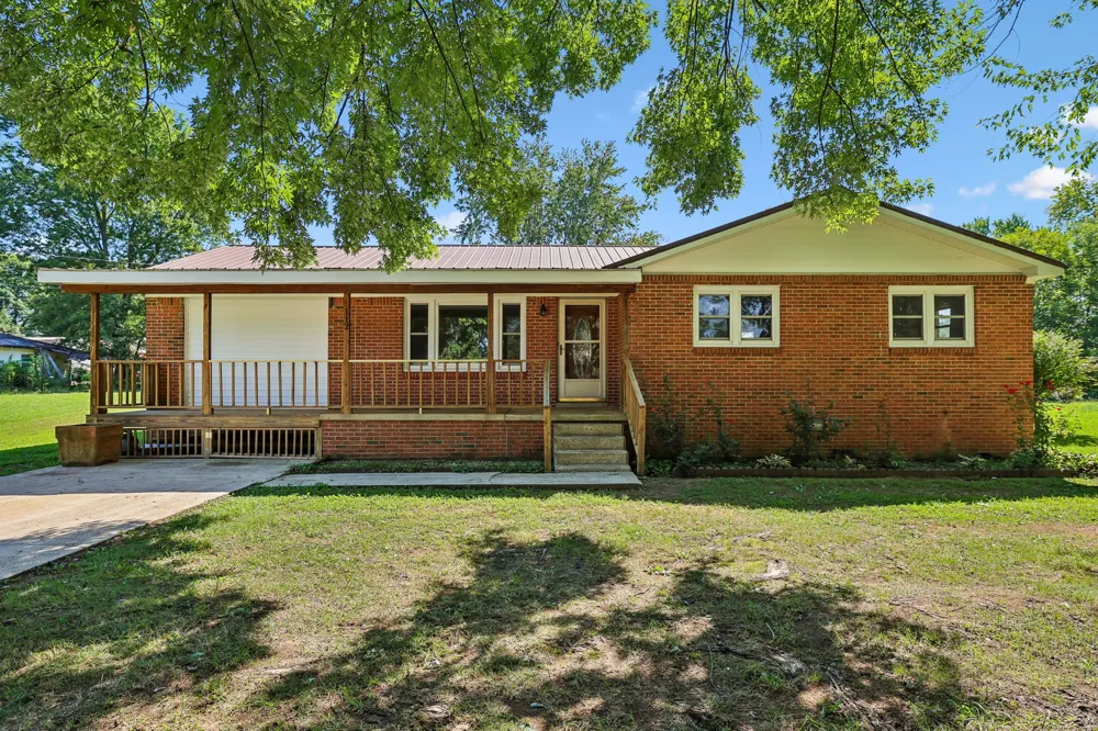 112 Smith St Huntland, TN 37345