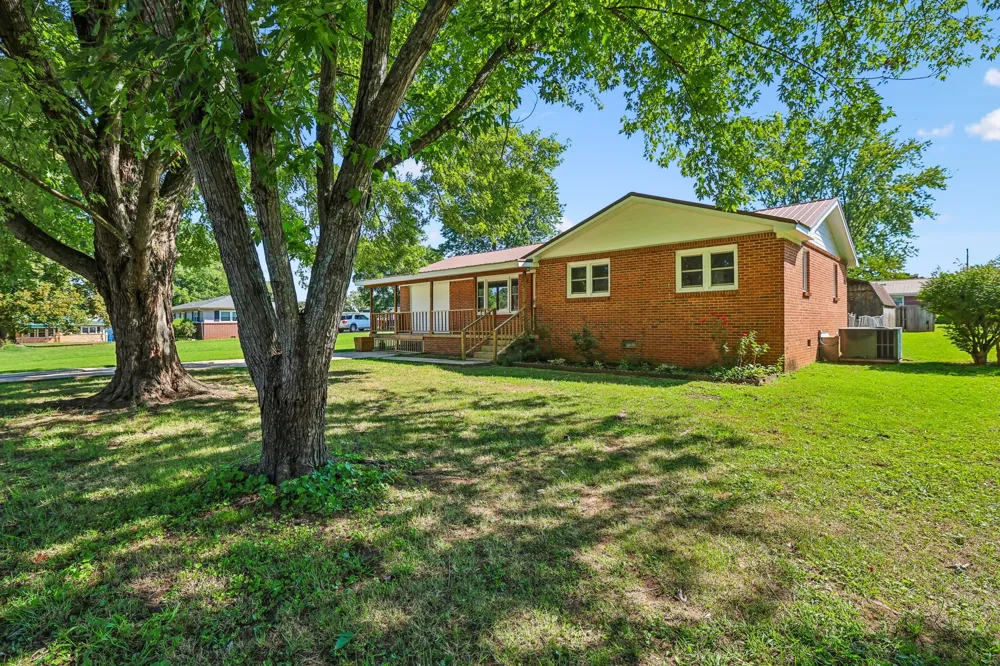 112 Smith St Huntland, TN 37345