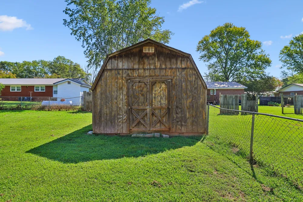 112 Smith St Huntland, TN 37345