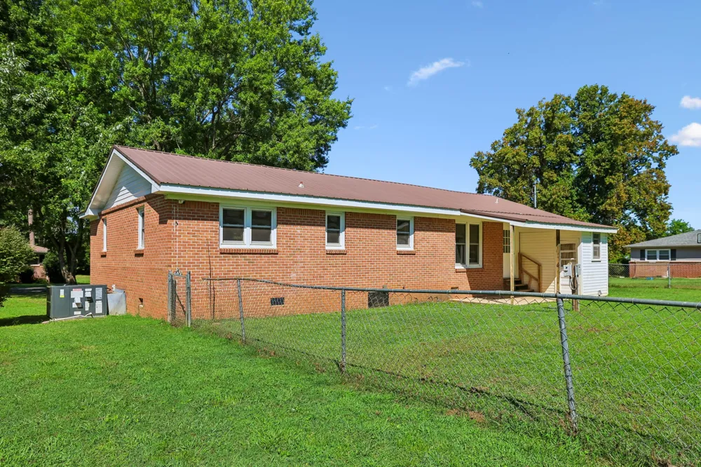 112 Smith St Huntland, TN 37345