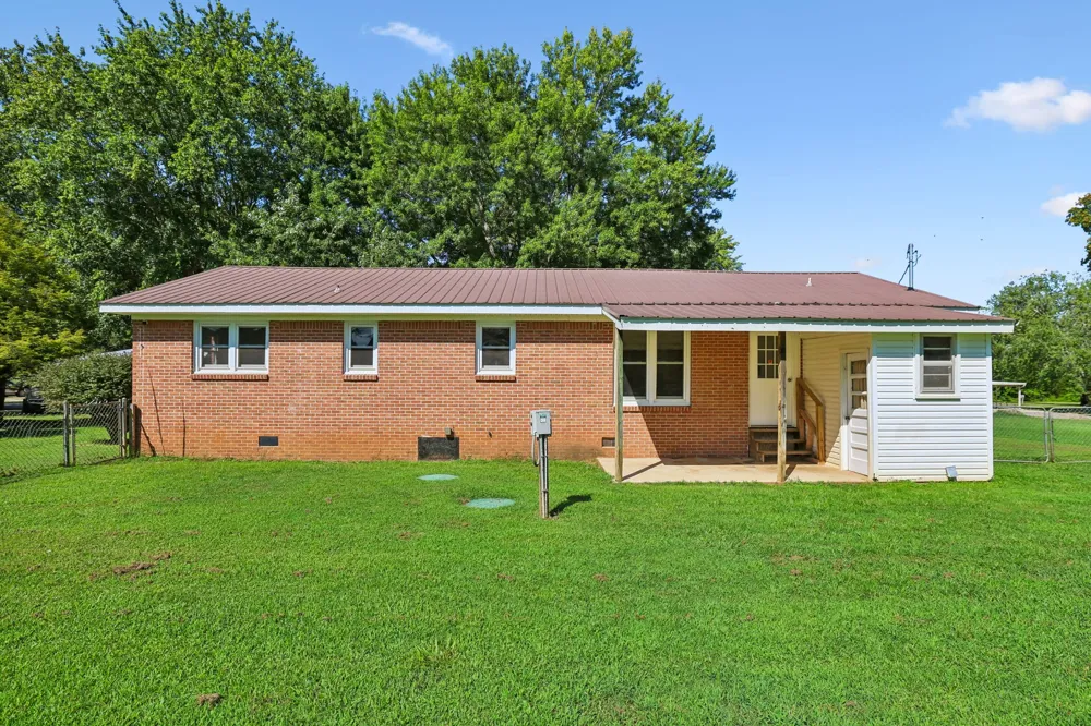 112 Smith St Huntland, TN 37345