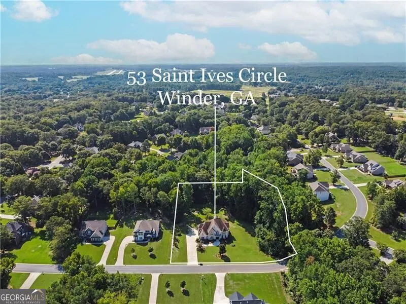 53 Saint Ives CIR Winder, GA 30680