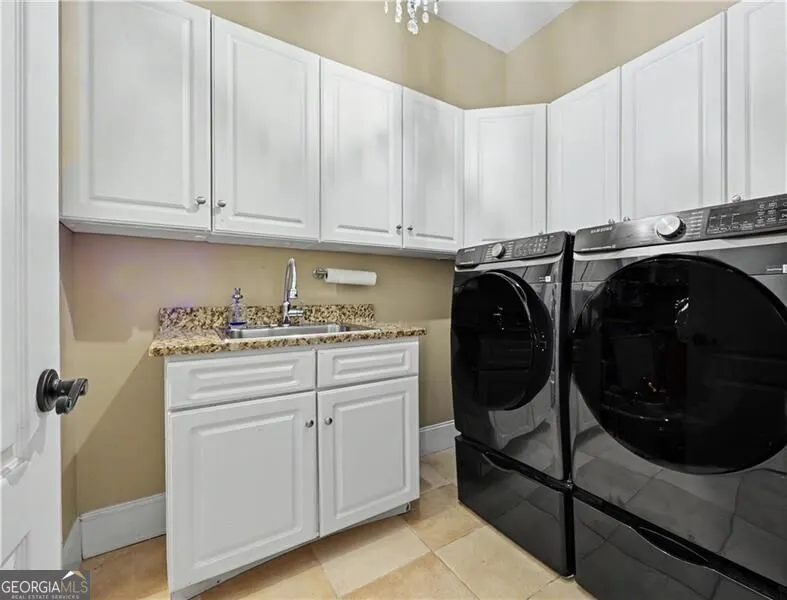 53 Saint Ives CIR Winder, GA 30680