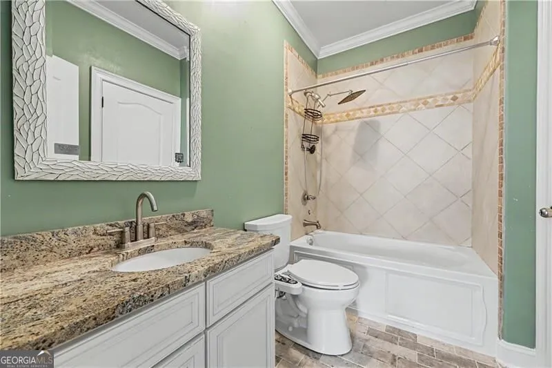 53 Saint Ives CIR Winder, GA 30680