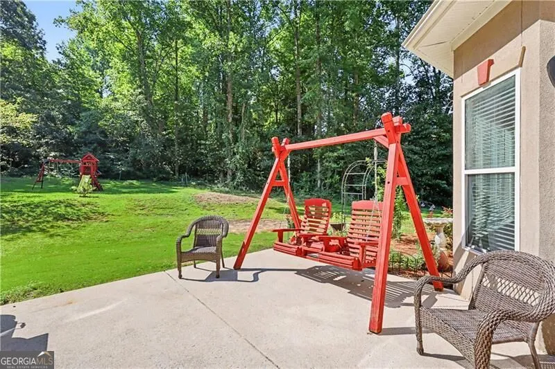 53 Saint Ives CIR Winder, GA 30680