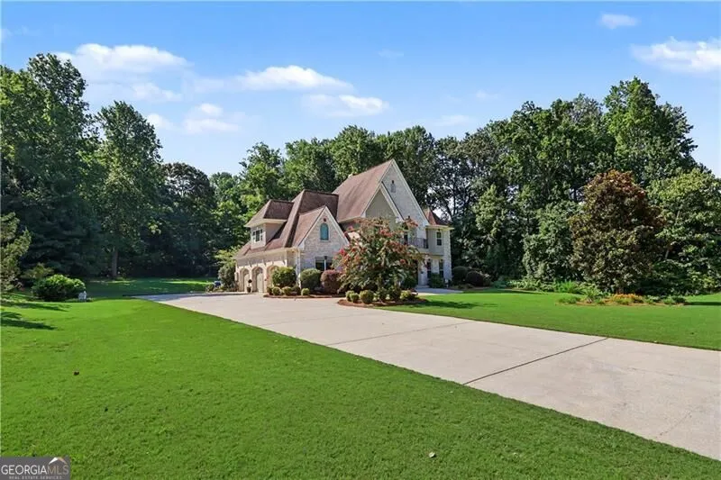 53 Saint Ives CIR Winder, GA 30680