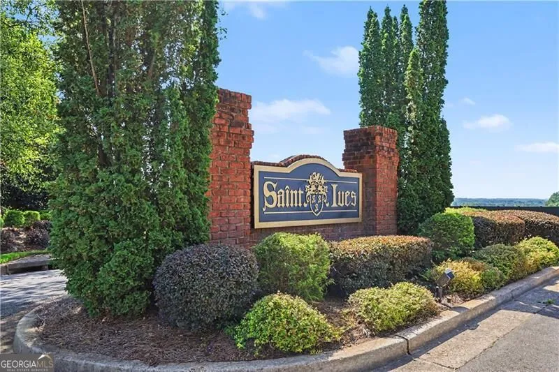 53 Saint Ives CIR Winder, GA 30680