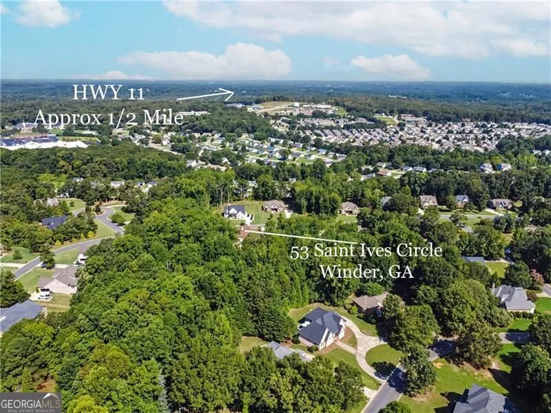 53 Saint Ives CIR Winder, GA 30680