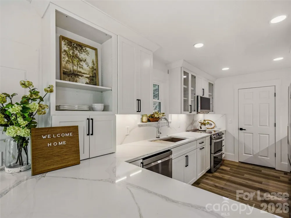 81 Summer Trees Lane Burnsville, NC 28714