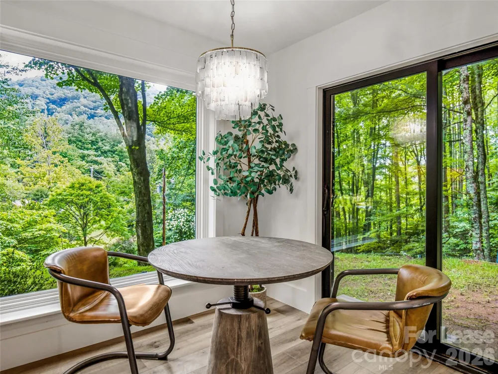 81 Summer Trees Lane Burnsville, NC 28714