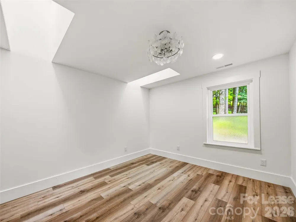 81 Summer Trees Lane Burnsville, NC 28714