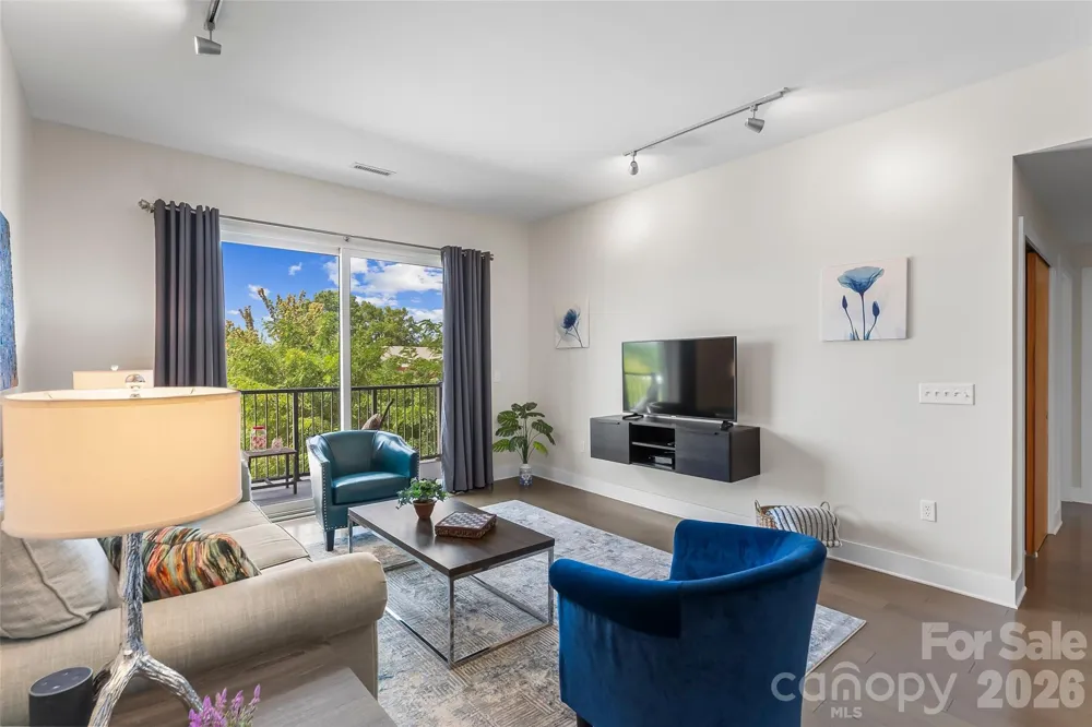 45 Asheland Avenue #401 Asheville, NC 28801