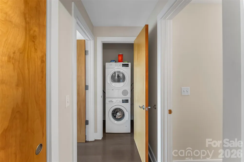 45 Asheland Avenue #401 Asheville, NC 28801