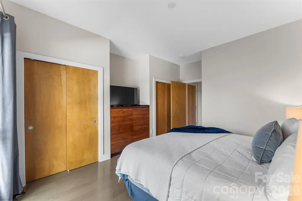 45 Asheland Avenue #401 Asheville, NC 28801