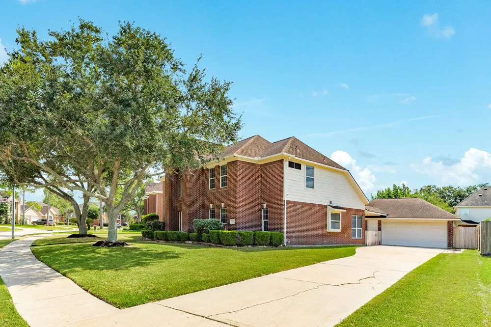 3206 Braesview Drive Pearland, TX 77584