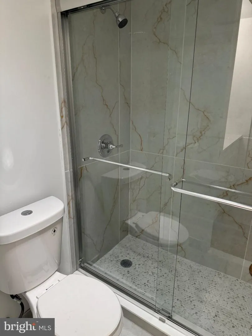 2018 WALNUT STREET #7M Philadelphia, PA 19103