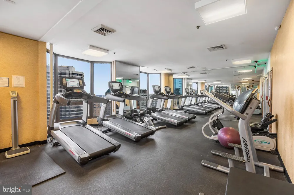 2018 WALNUT STREET #7M Philadelphia, PA 19103