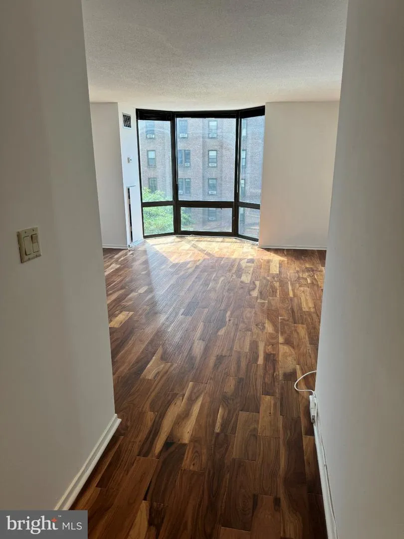 2018 WALNUT STREET #7M Philadelphia, PA 19103