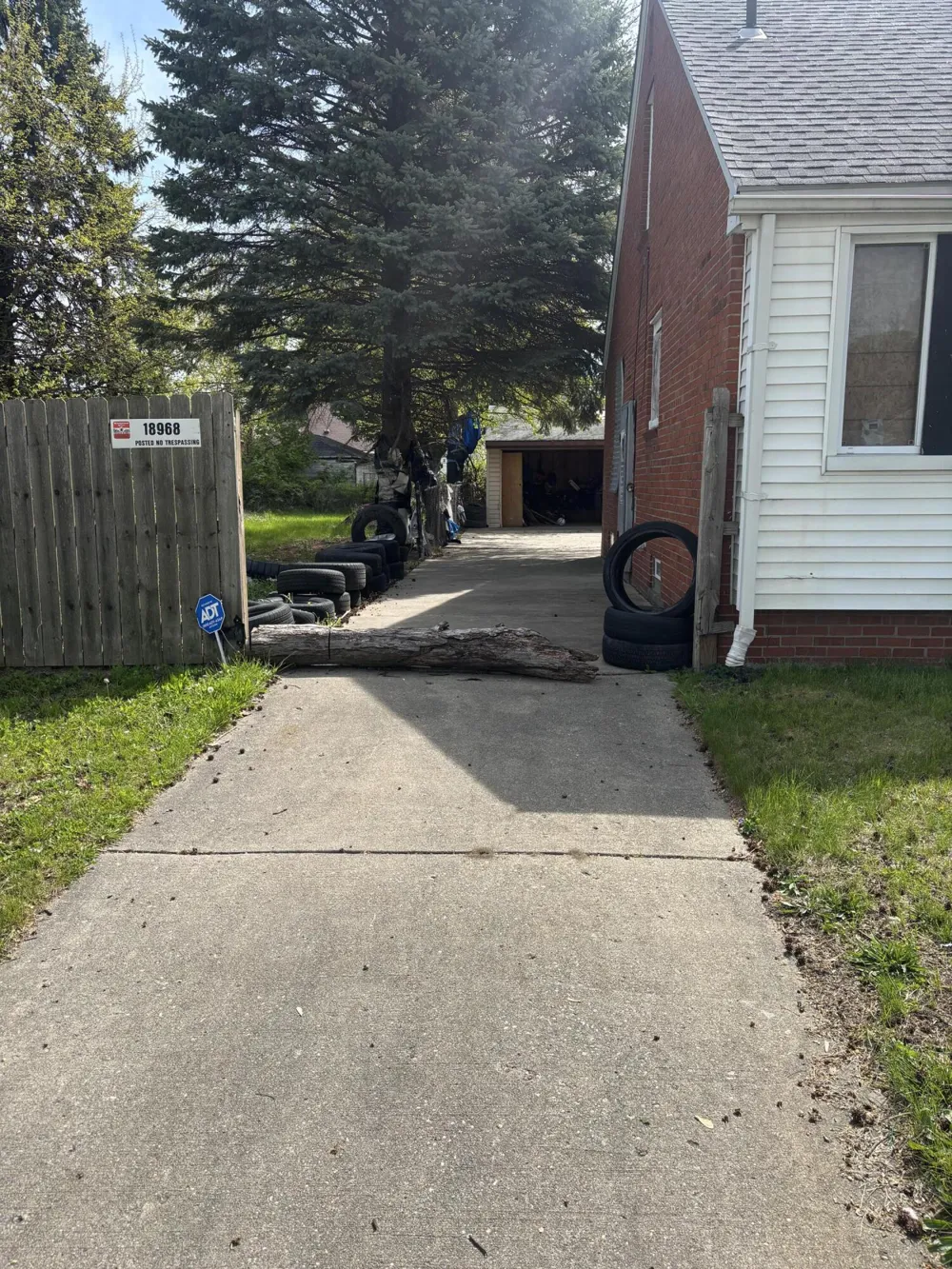 18968 Blackmoor Street Detroit, MI 48234