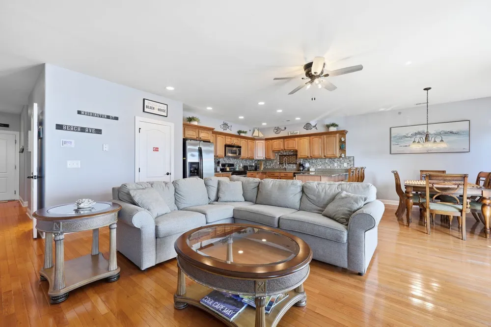 408 E Myrtle Road Wildwood Crest, NJ 08260