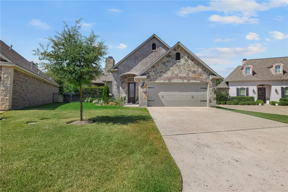 3517 Leesburg Path Bryan, TX 77808