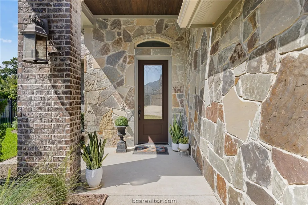 3517 Leesburg Path Bryan, TX 77808