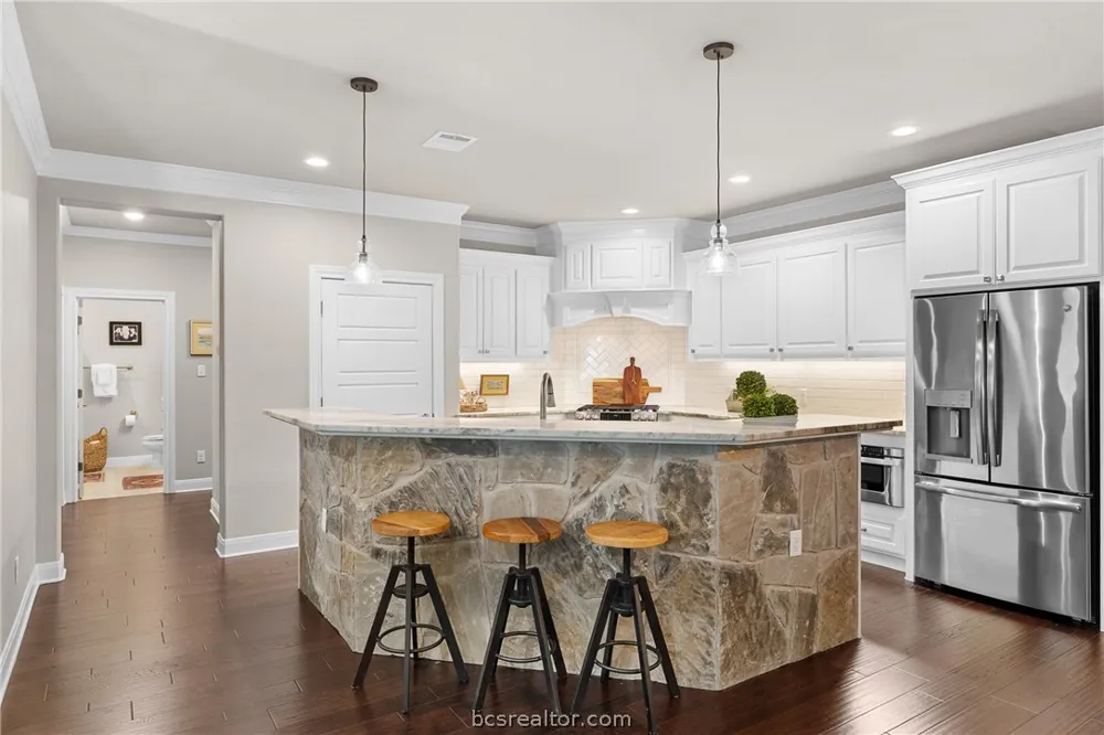 3517 Leesburg Path Bryan, TX 77808