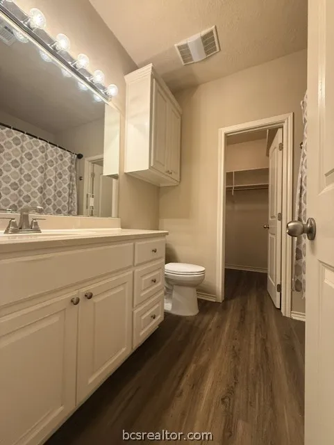 1702 Deacon Drive #303 College Station, TX 77845