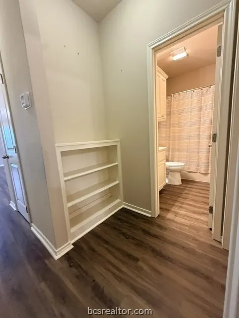 1702 Deacon Drive #303 College Station, TX 77845