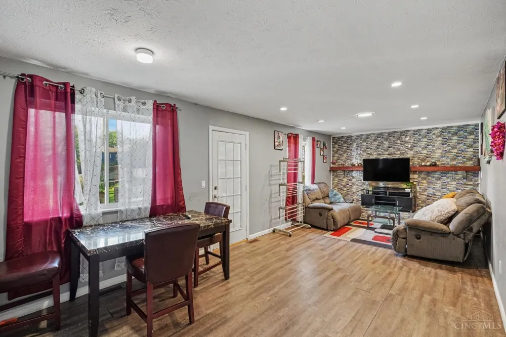 1727 John Gray Road Springfield, OH 45240