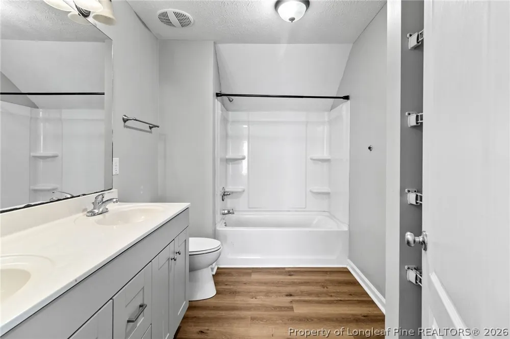 3600 Crosswinds Drive Hope Mills, NC 28348
