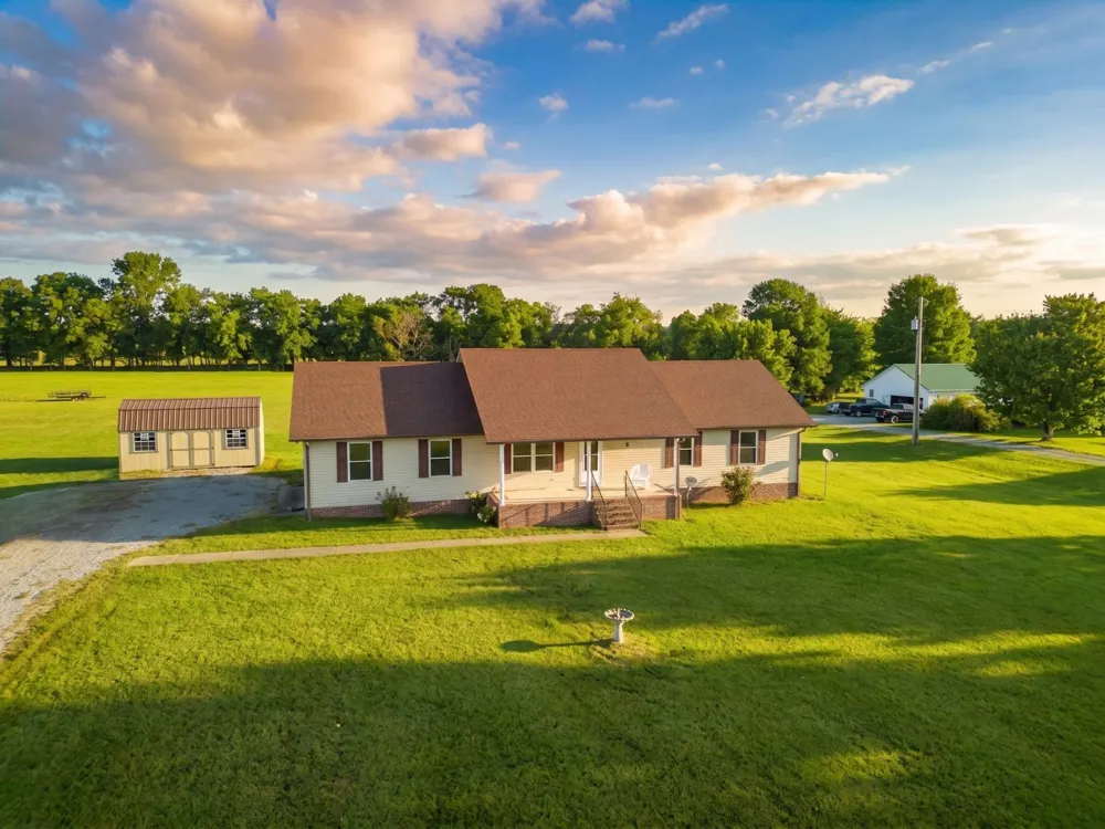 986 Bethlehem Church Rd Shelbyville, TN 37160