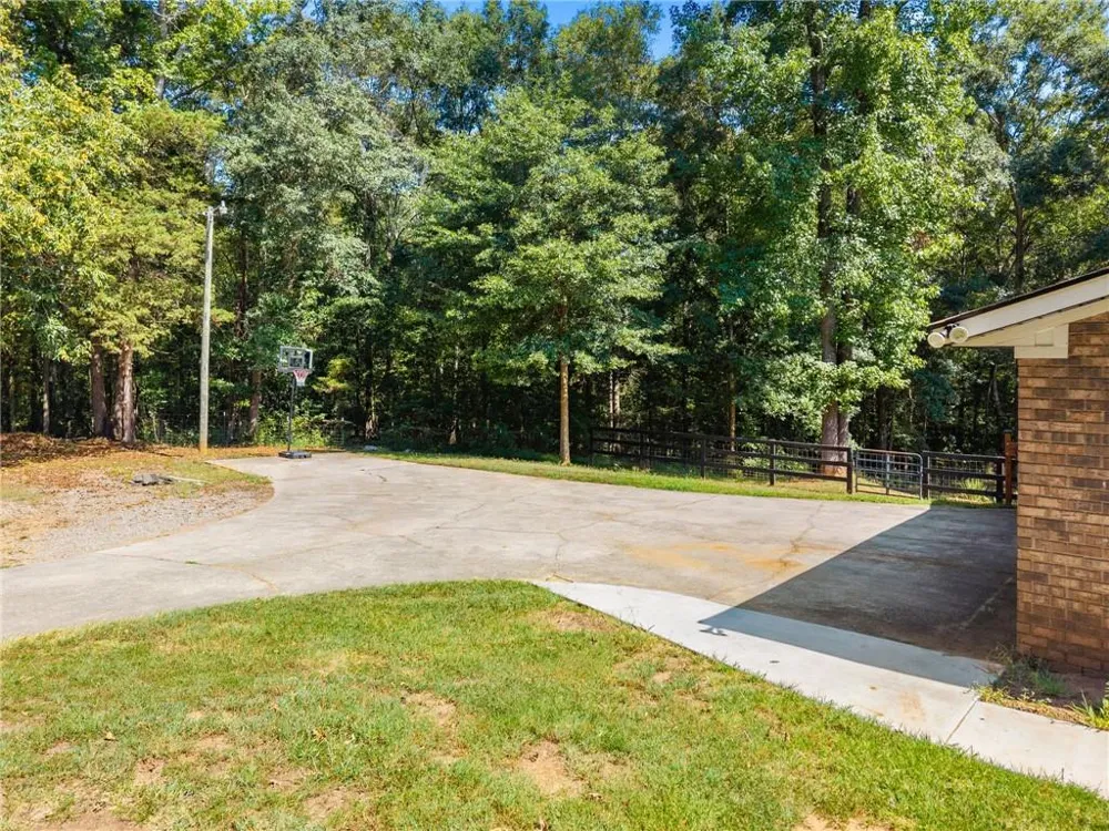 1556 Fred Goss Road Danielsville, GA 30633