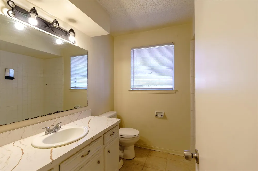 4850 Slade Ben Lane Alvin, TX 77511