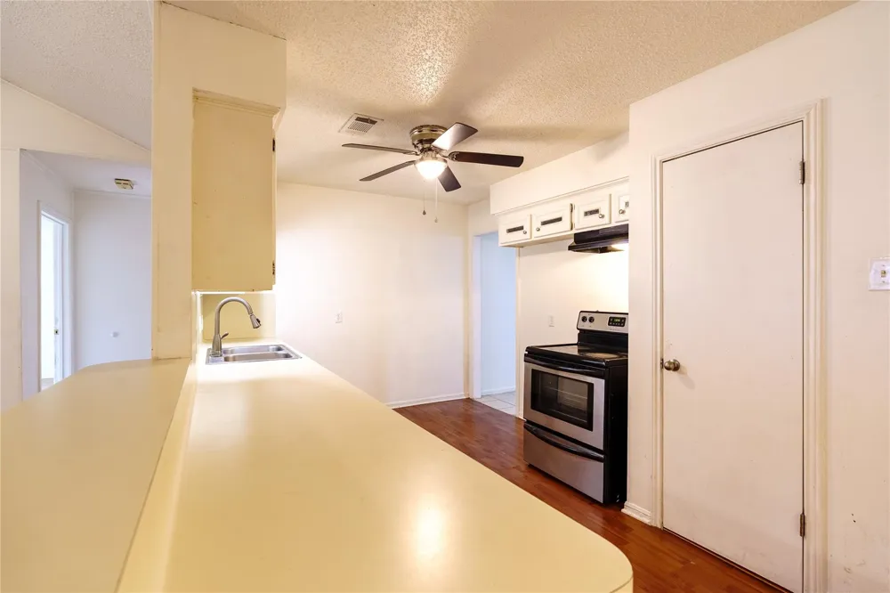 4850 Slade Ben Lane Alvin, TX 77511