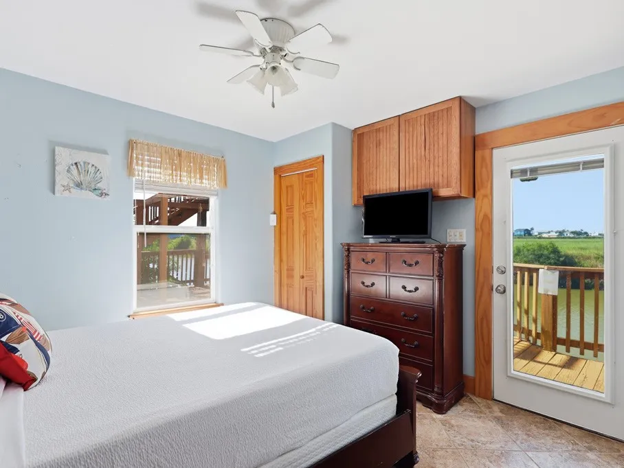 814 Rattlesnake Point Rockport, TX 78382